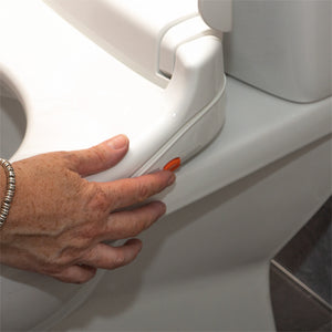 close up on button - Aidapt | E Loo | Soft Closing Toilet Seat with Bidet Cleaning | Warm Air Dryer, Night Light, Heated Comfort, and Anti-Bacterial UV Protection for Ultimate Hygiene