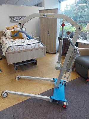 Alerta Maxi Powerlifter Reliable Transfer Hoist for Patient Transfers Fall Prevention lifestyle
