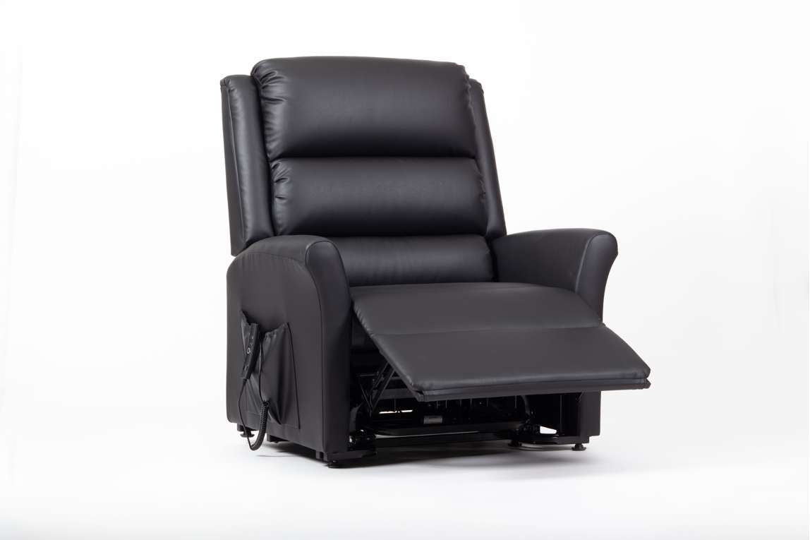 Drive Devilbiss Alaska Extra Large Riser Recliner Dual Motor Leg Up