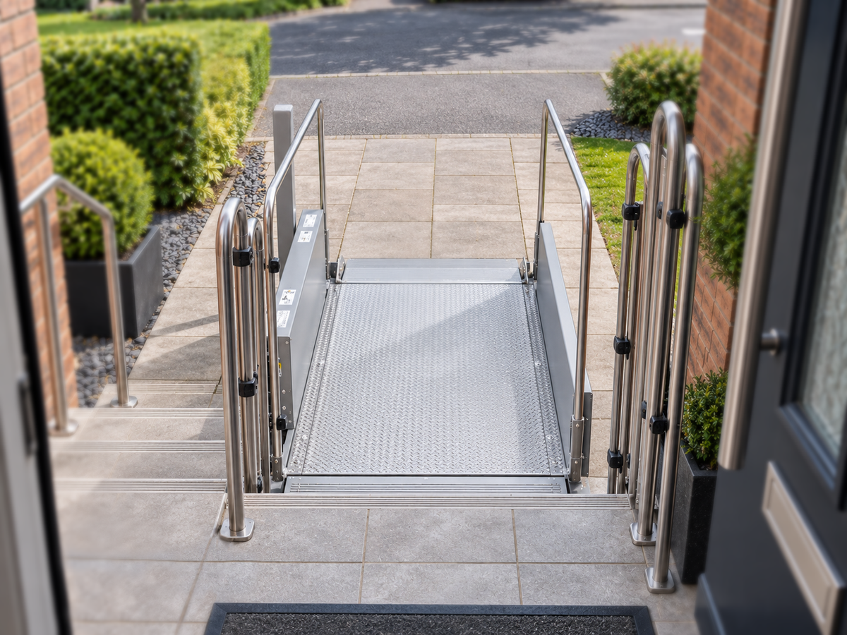 elevate platform lift echo 100 multiple step platform lift top view from threshold