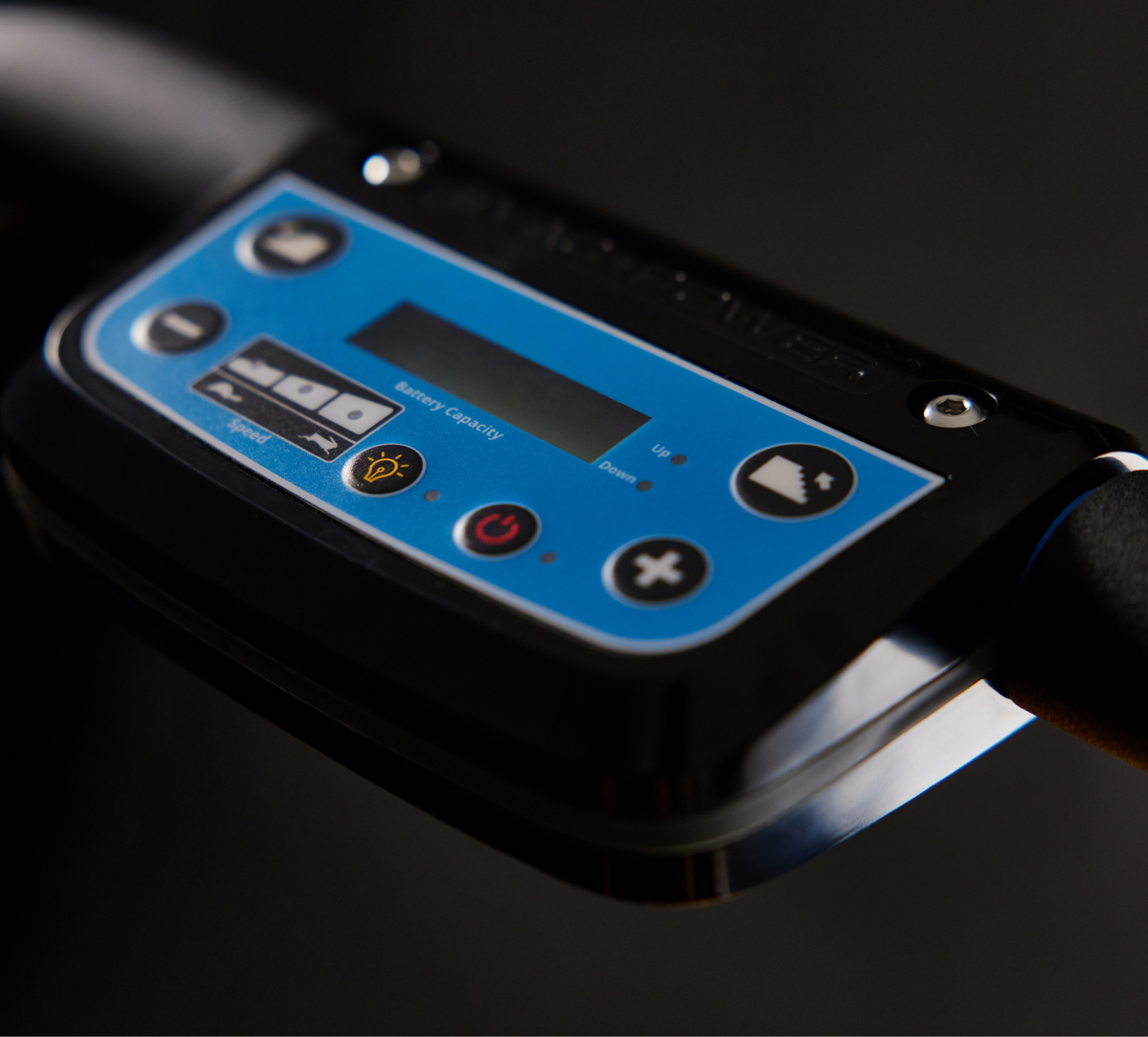 Evac + Chair 1000H Powered Evacuation Chair CONFIDENCE FOR ALL
Greater control with less effort.