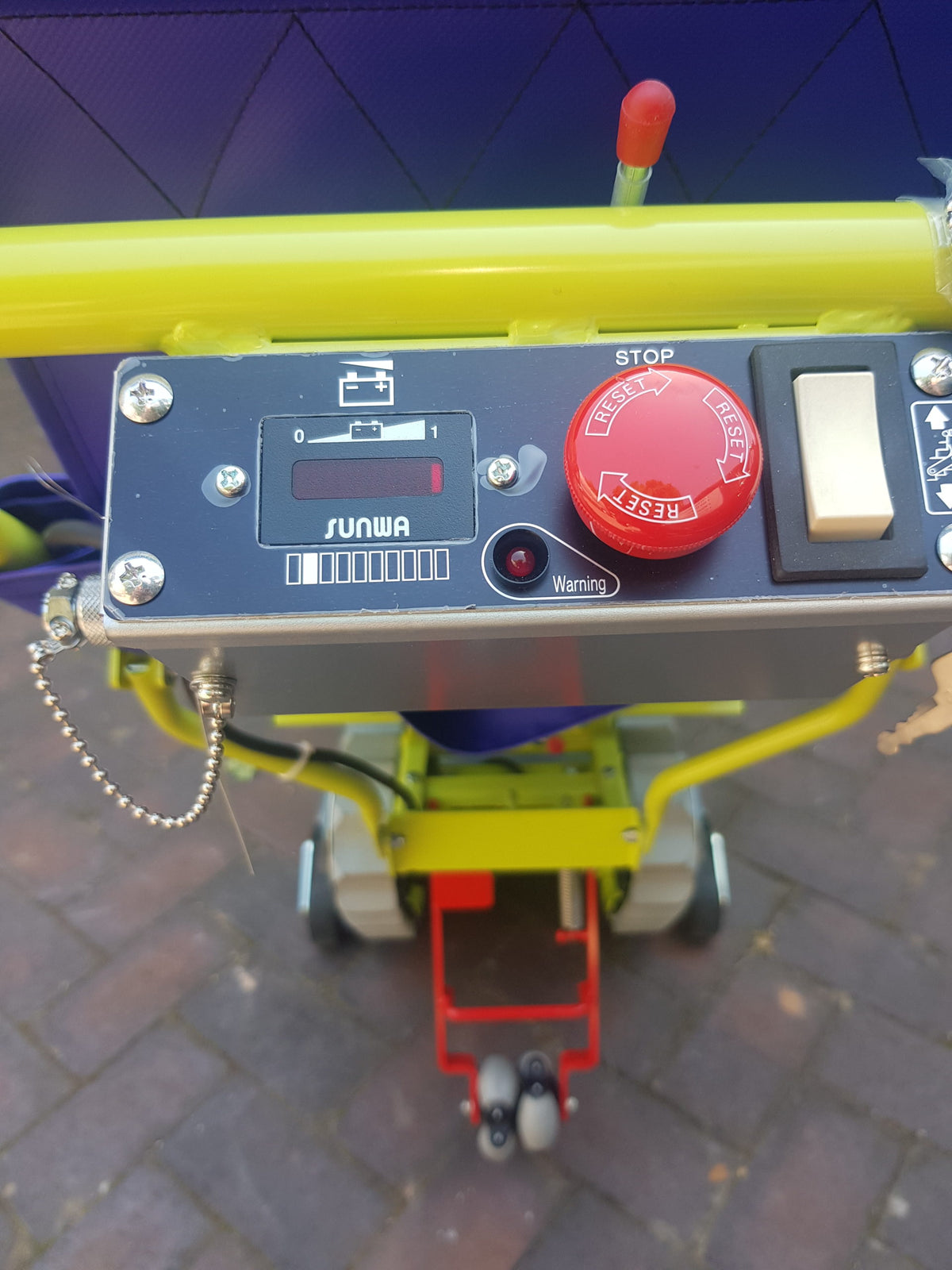 Evaccess Power Trac SC-6 Evacuation Chair controls