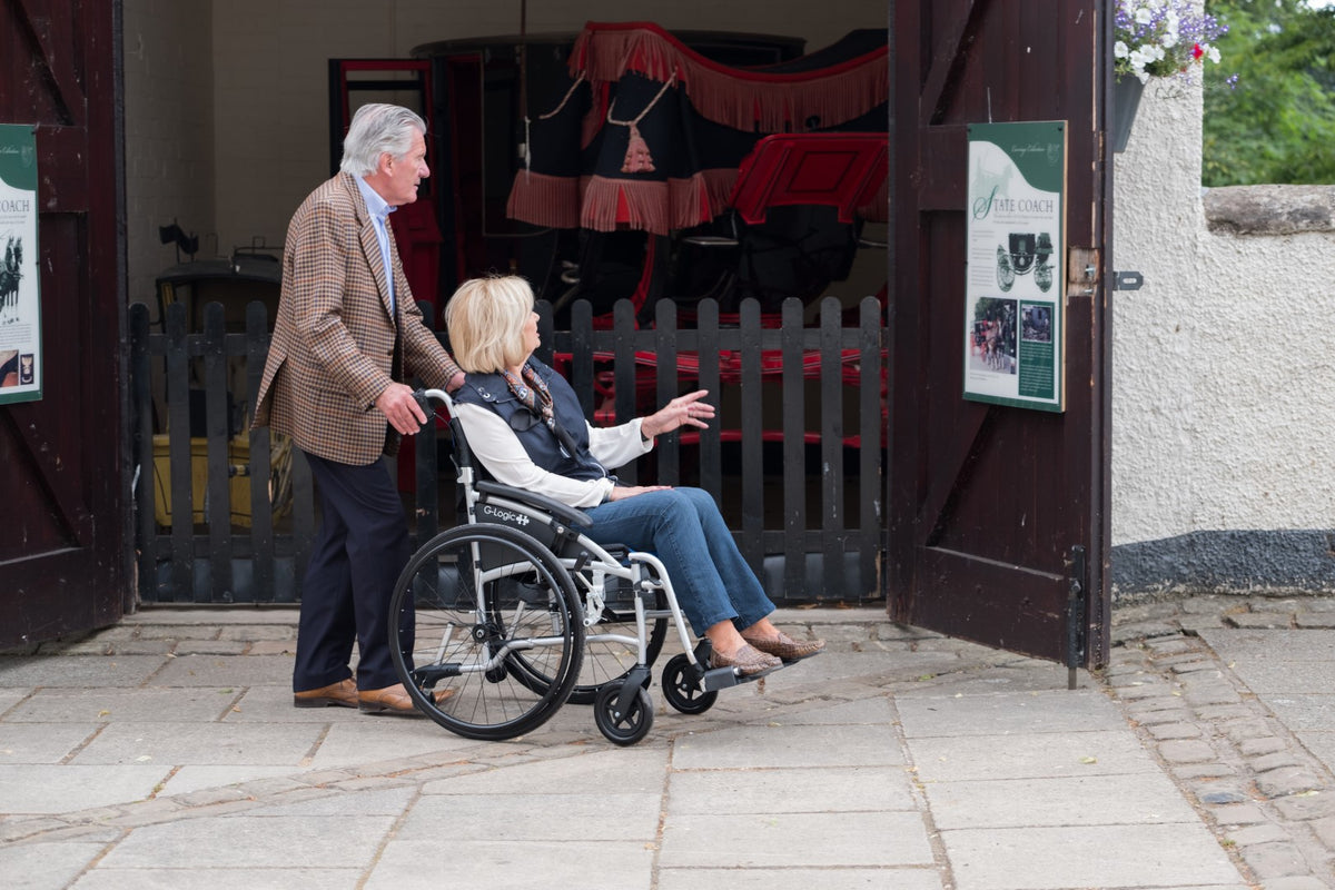 Van Os G-Logic Lightweight folding Wheelchair test