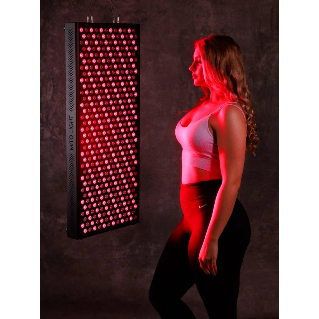 Mito Light Mitohacker 3.0 Red Light Therapy in use by female user 1