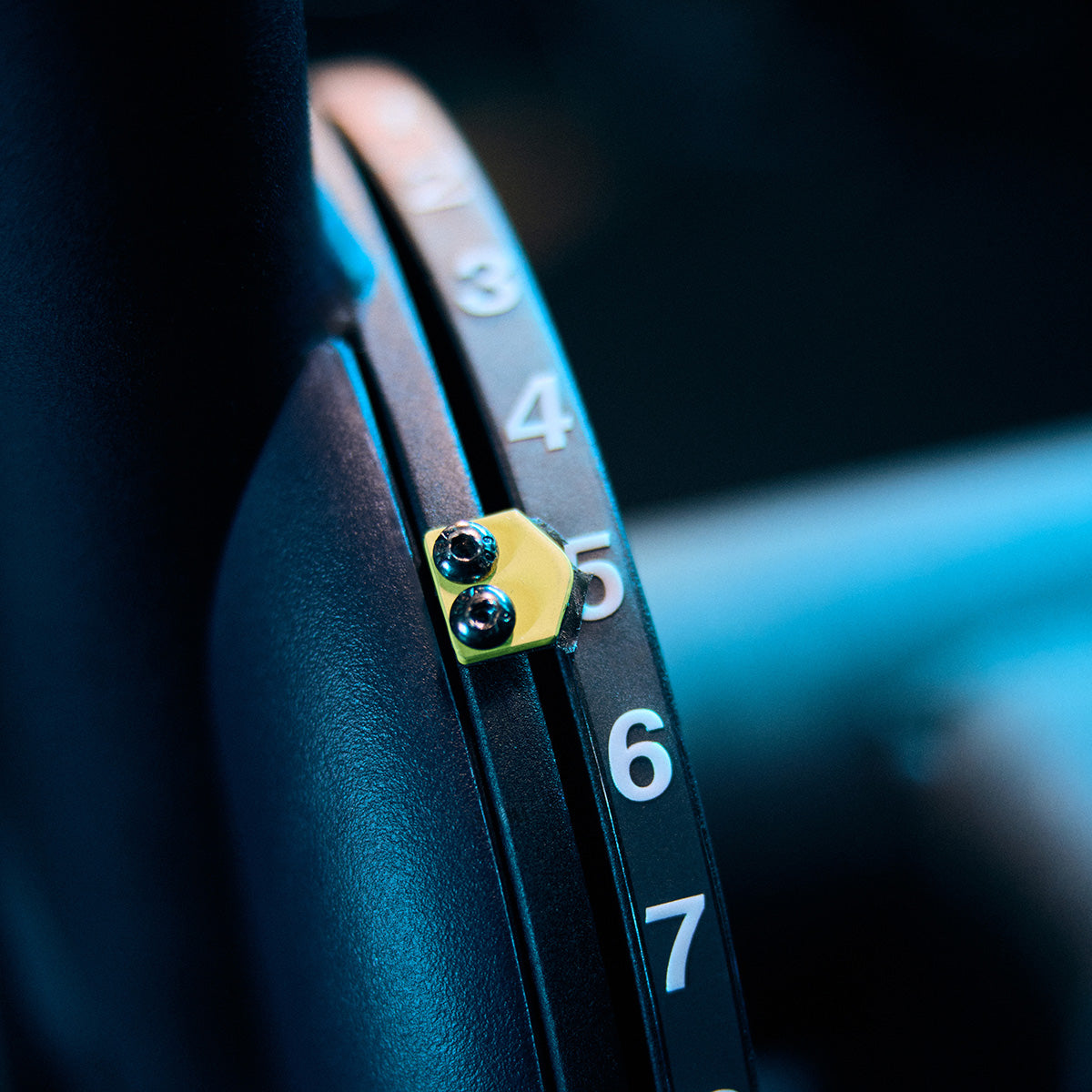 Pulse Fitness Leg Extension ROM Selector