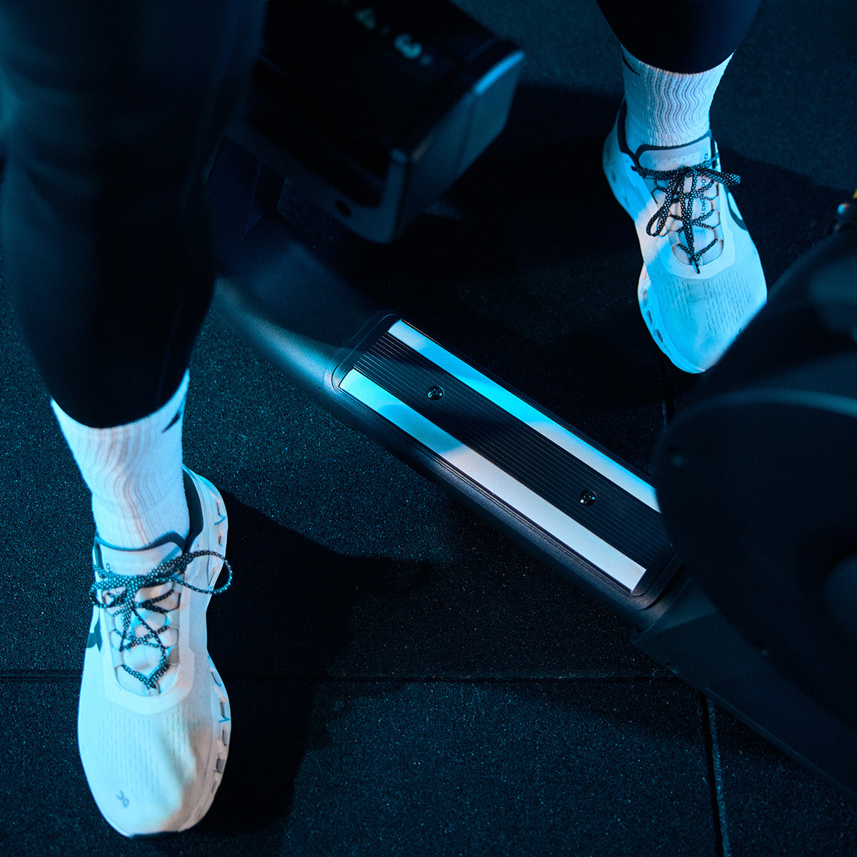 Pulse Fitness R-Cycle Recumbent Cycle step-through 