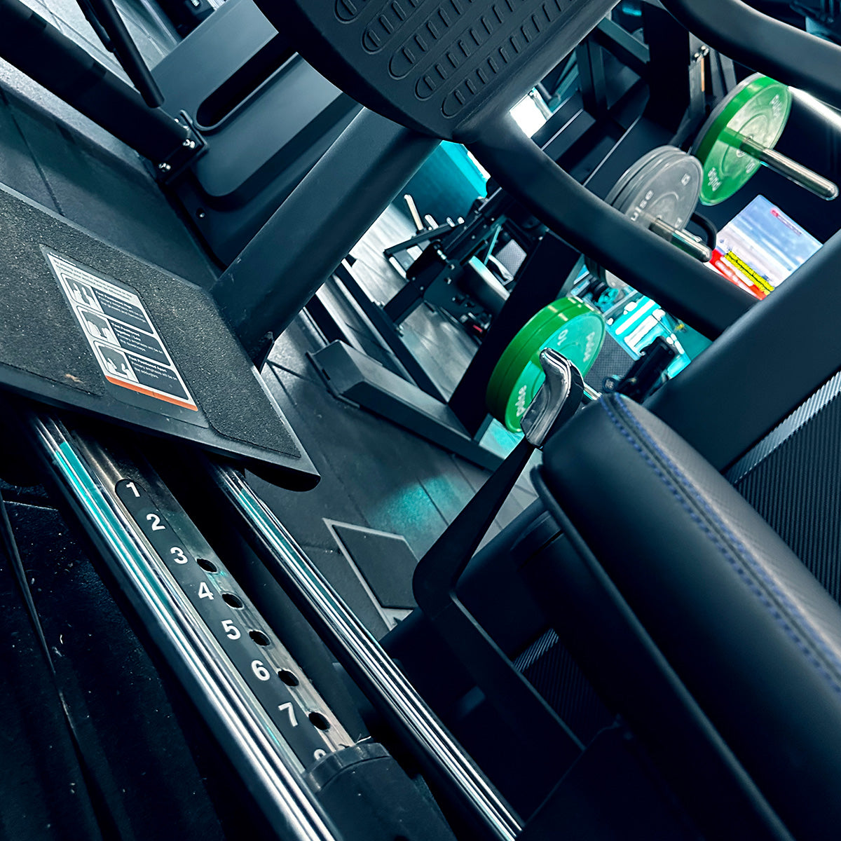 Pulse Fitness Seated Leg Press Seat Adjuster